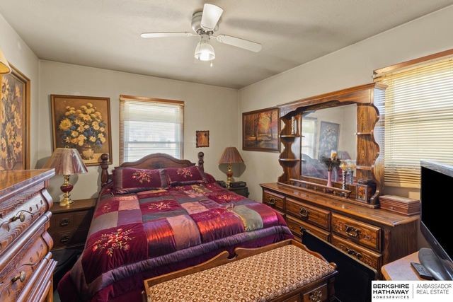 3521 Laurel Avenue, Omaha, NE 68111