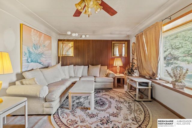 3521 Laurel Avenue, Omaha, NE 68111