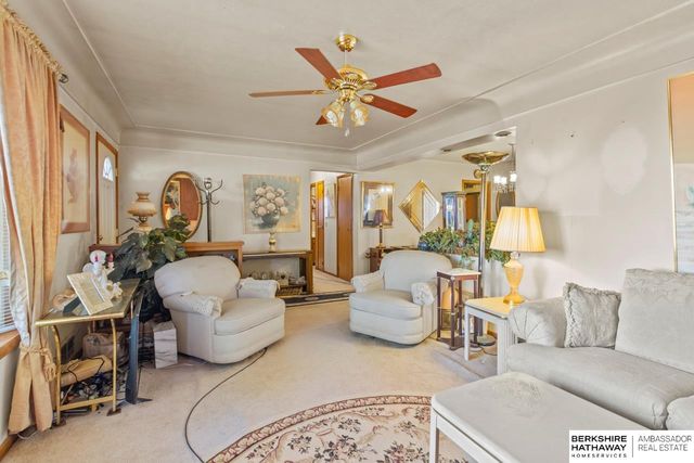 3521 Laurel Avenue, Omaha, NE 68111