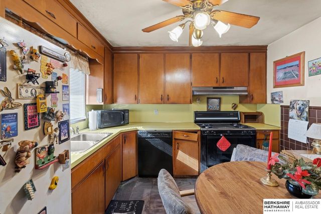 3521 Laurel Avenue, Omaha, NE 68111