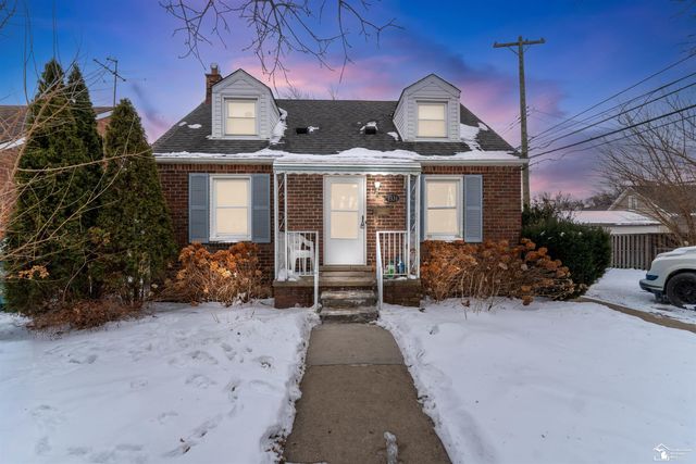 1331 Detroit Avenue, Lincoln Park, MI 48146