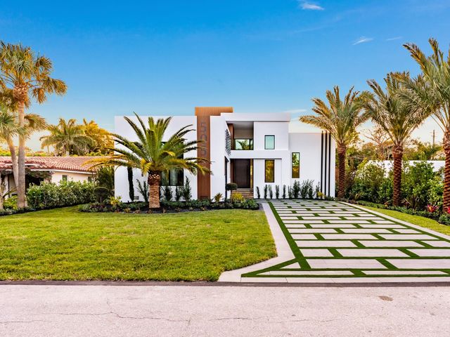 505 SE Atlantic Drive, Lantana, FL 33462