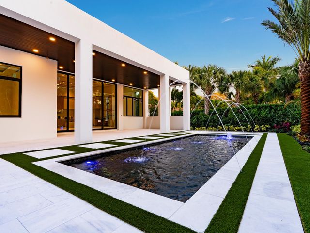 505 SE Atlantic Drive, Lantana, FL 33462