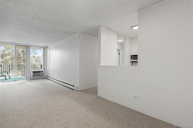 2231 S Vaughn Way 216B, Aurora, CO 80014