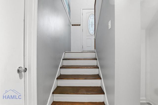 690 Lake Drive, Midway, GA 31320