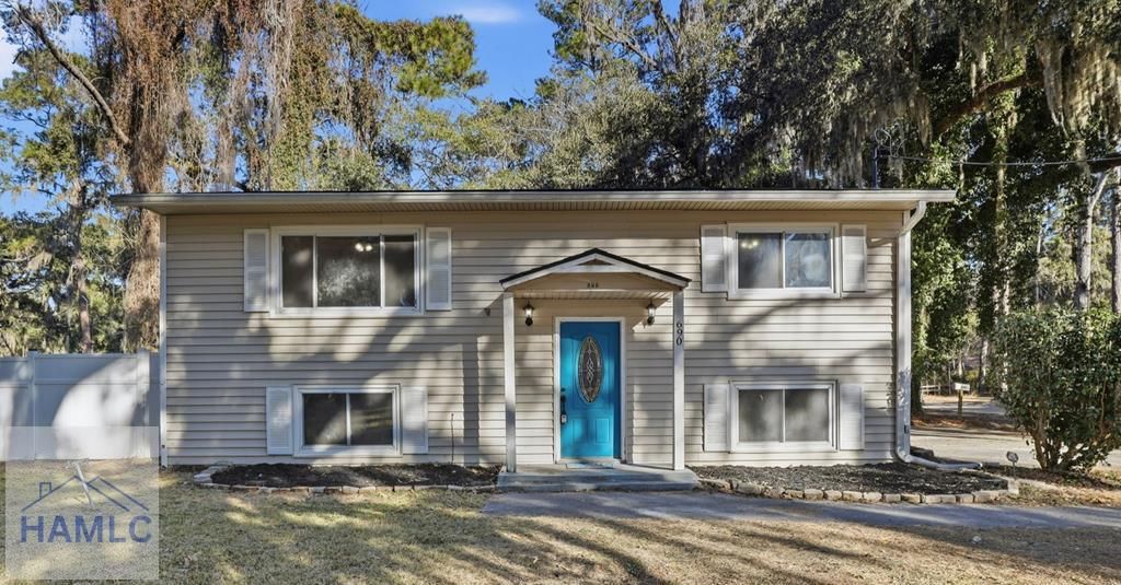 690 Lake Drive, Midway, GA 31320