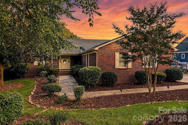 8535 Sylvan Drive, Terrell, NC 28682