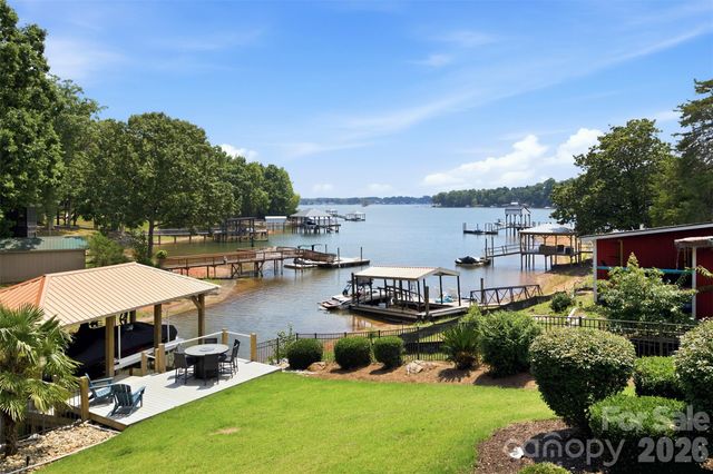 8535 Sylvan Drive, Terrell, NC 28682