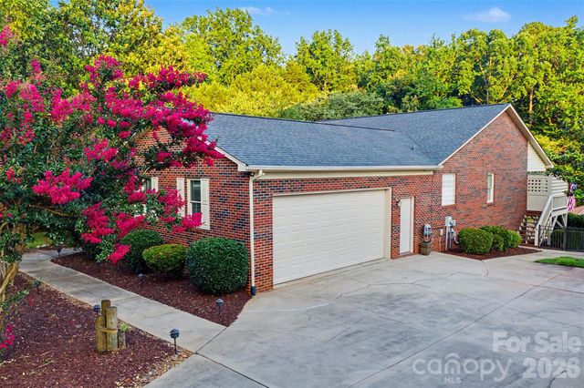 8535 Sylvan Drive, Terrell, NC 28682