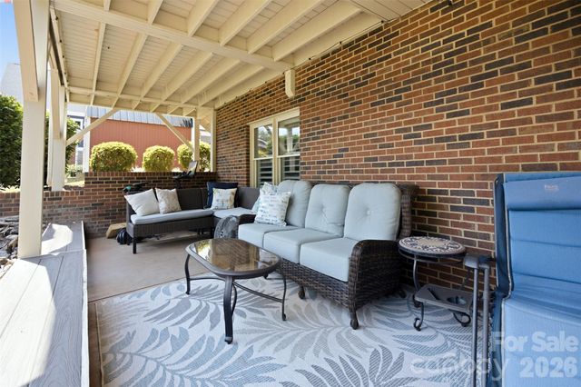 8535 Sylvan Drive, Terrell, NC 28682