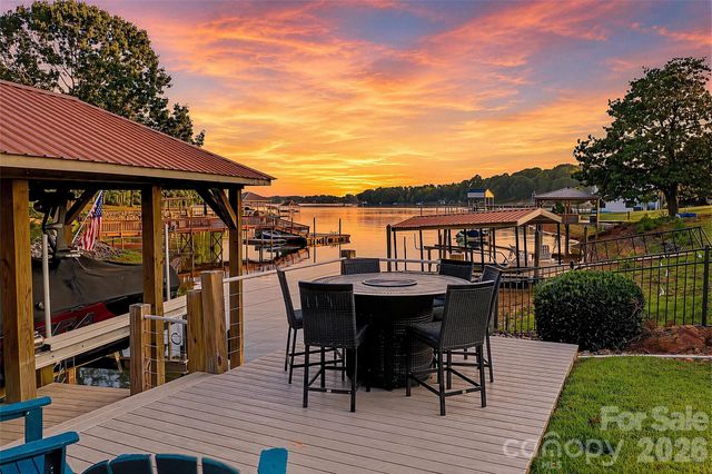 8535 Sylvan Drive, Terrell, NC 28682