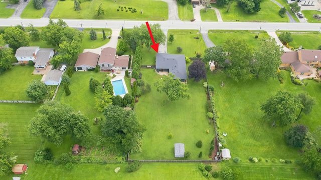 9S580 Clarendon Hills Road, Willowbrook, IL 60527