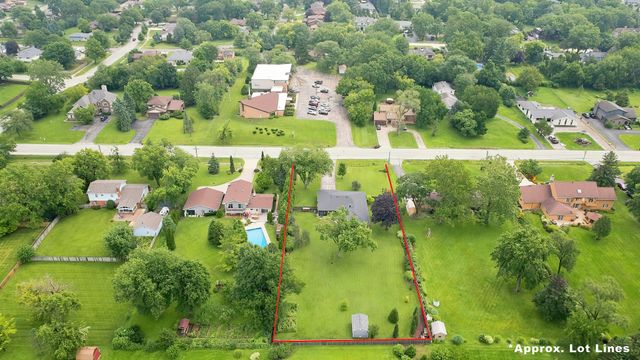 9S580 Clarendon Hills Road, Willowbrook, IL 60527