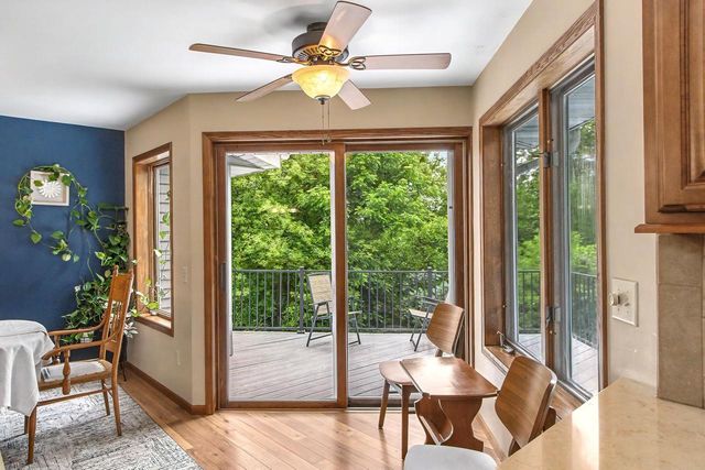 860 iroquois Circle, Baraboo, WI 53913