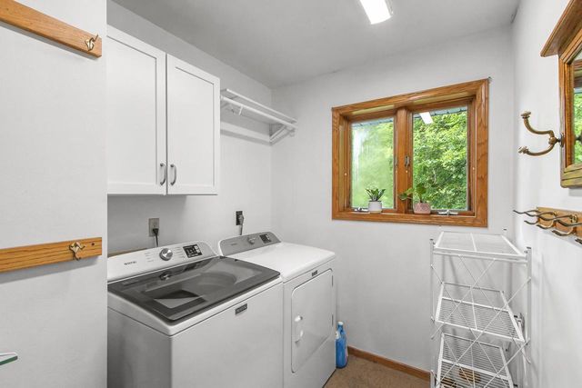 860 iroquois Circle, Baraboo, WI 53913