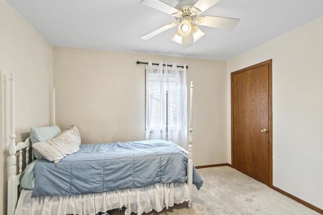 860 iroquois Circle, Baraboo, WI 53913