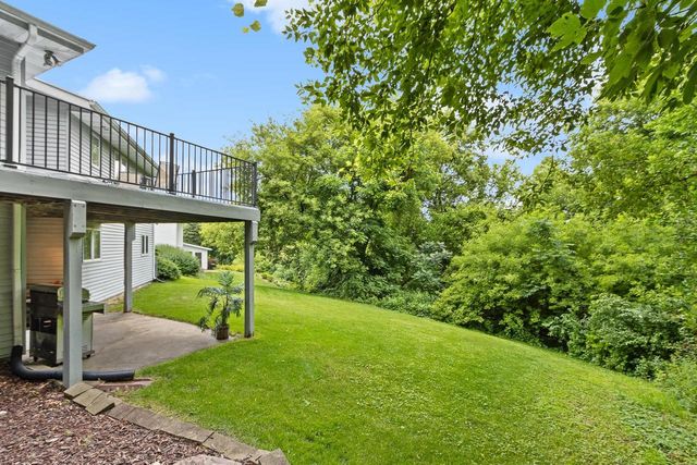 860 iroquois Circle, Baraboo, WI 53913