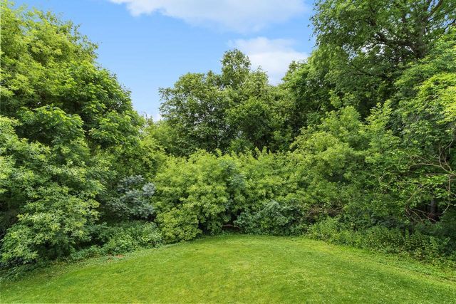 860 iroquois Circle, Baraboo, WI 53913