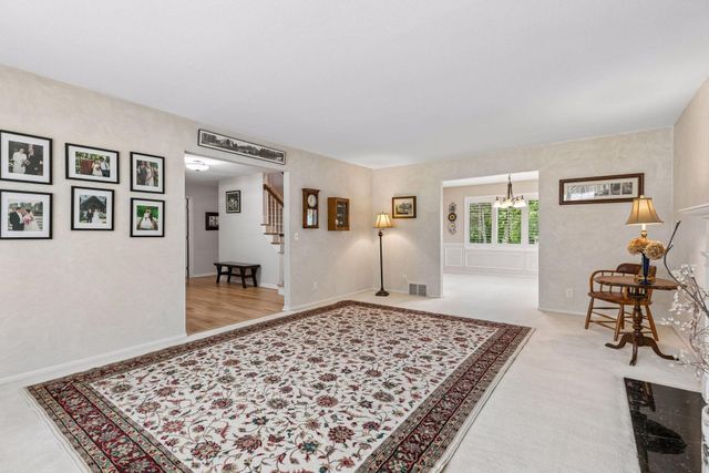 6016 Olinger Circle, Edina, MN 55436