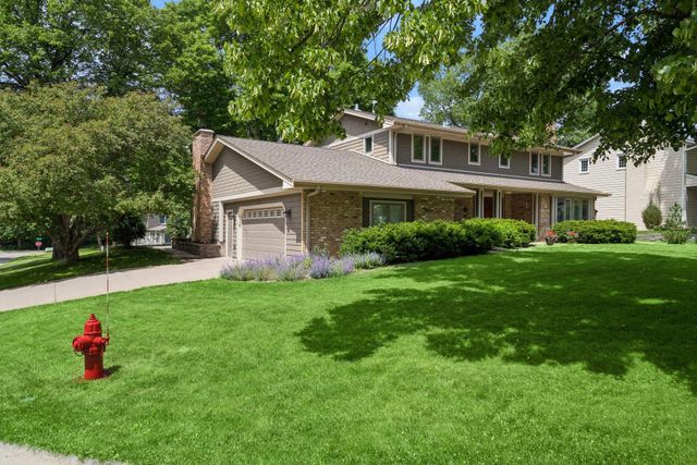 6016 Olinger Circle, Edina, MN 55436