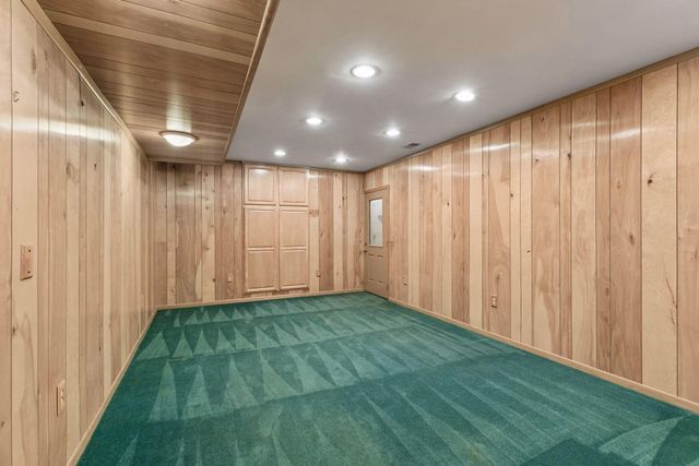 6016 Olinger Circle, Edina, MN 55436