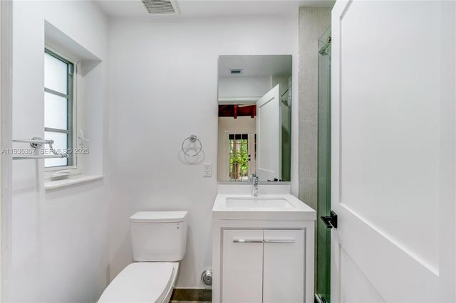 504 Navarre Ave, Coral Gables, FL 33134