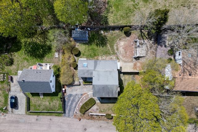 71 Holmes Ave, Weymouth, MA 02191