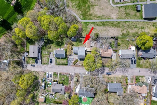 71 Holmes Ave, Weymouth, MA 02191