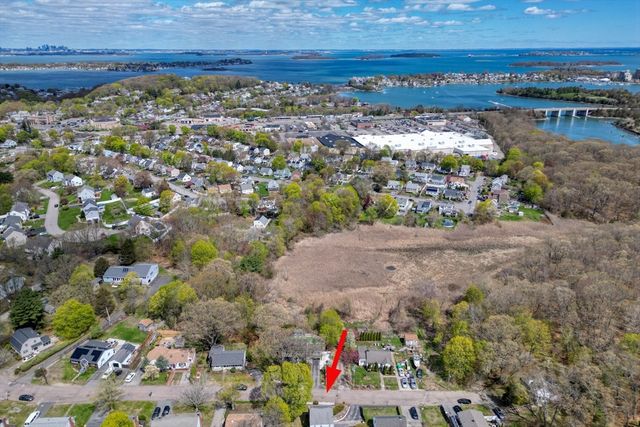 71 Holmes Ave, Weymouth, MA 02191