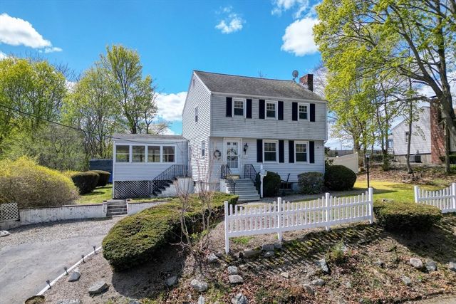 71 Holmes Ave, Weymouth, MA 02191