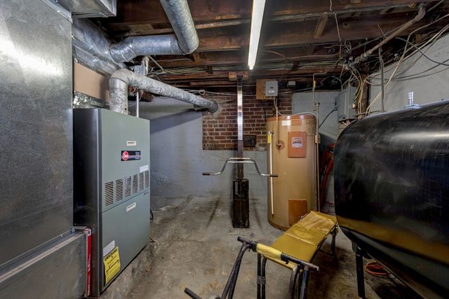 71 Holmes Ave, Weymouth, MA 02191