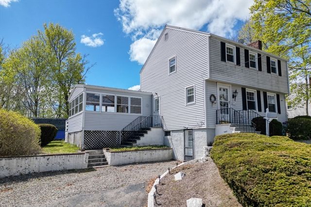 71 Holmes Ave, Weymouth, MA 02191
