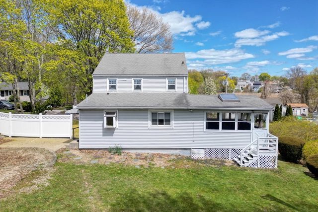 71 Holmes Ave, Weymouth, MA 02191