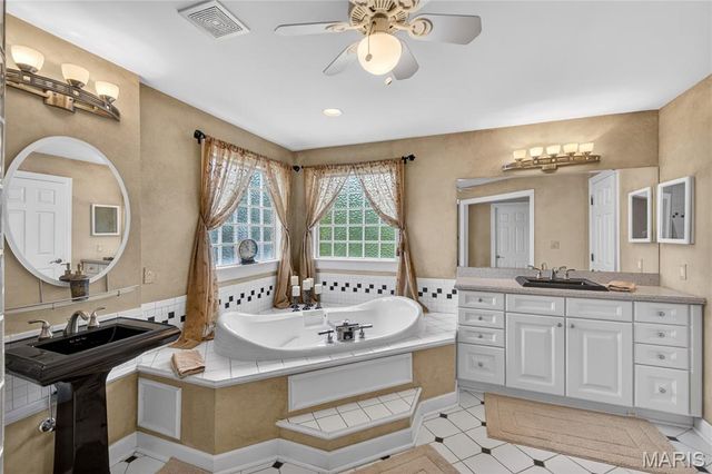 1509 Suzanne Ridge Court, Wildwood, MO 63038
