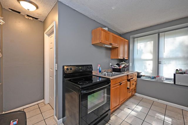 2457 Everglade Place, Cincinnati, OH 45214