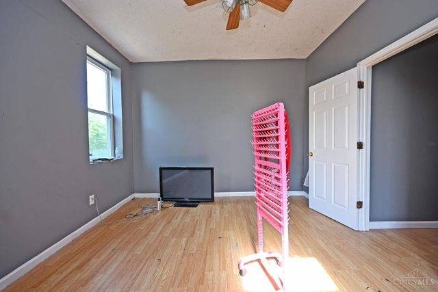 2457 Everglade Place, Cincinnati, OH 45214