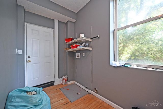 2457 Everglade Place, Cincinnati, OH 45214