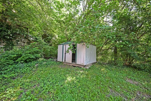 2457 Everglade Place, Cincinnati, OH 45214