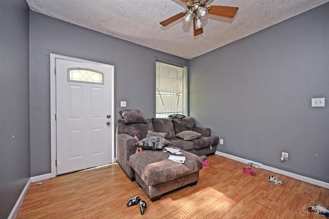 2457 Everglade Place, Cincinnati, OH 45214