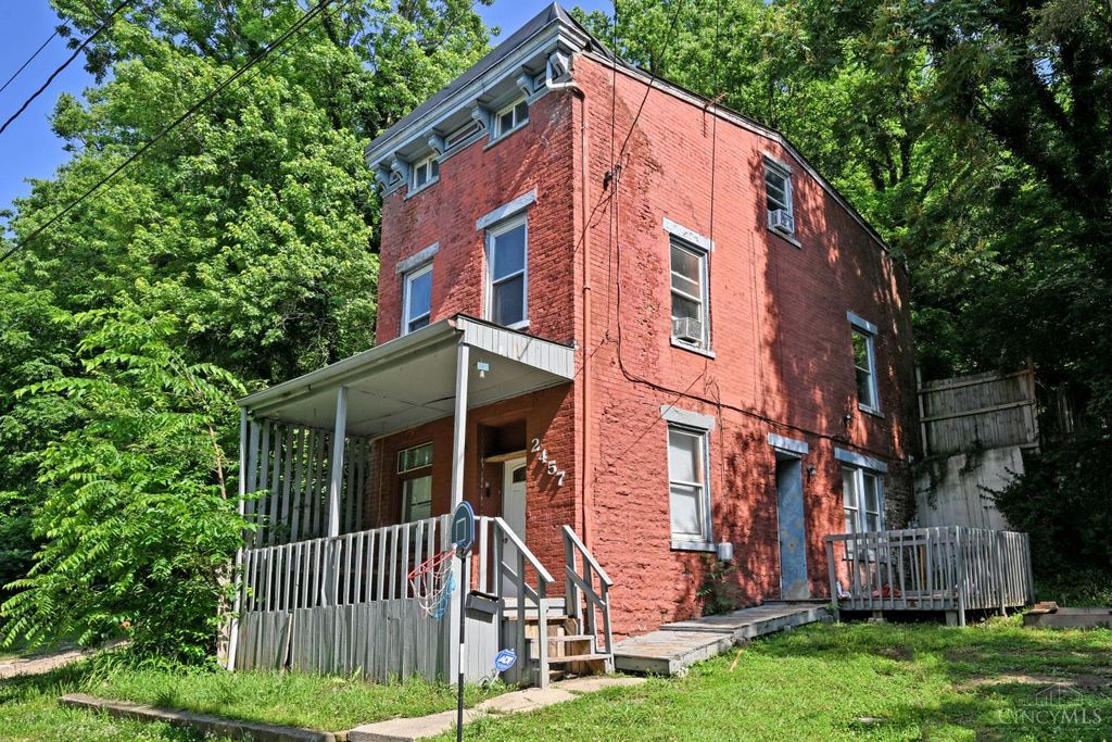 2457 Everglade Place, Cincinnati, OH 45214