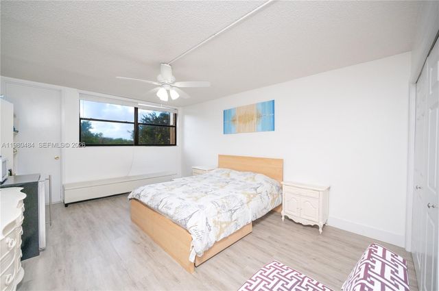 16400 Golf Club Rd 305, Weston, FL 33326