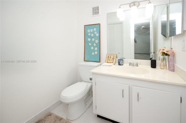 16400 Golf Club Rd 305, Weston, FL 33326