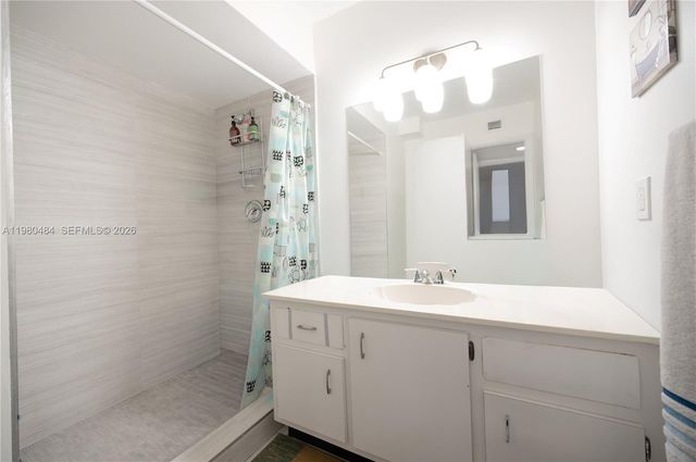 16400 Golf Club Rd 305, Weston, FL 33326