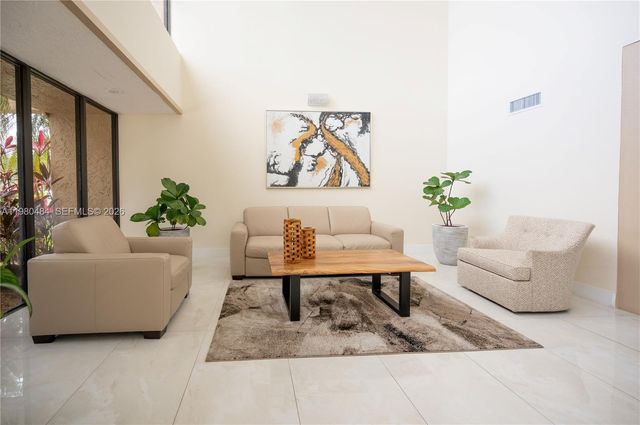 16400 Golf Club Rd 305, Weston, FL 33326