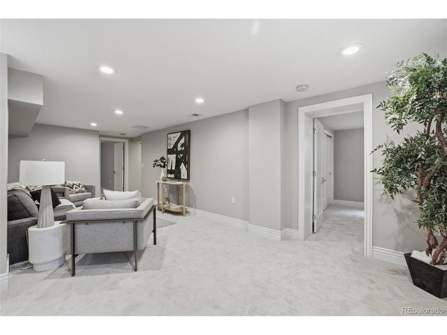 265 S Corona St, Denver, CO 80209