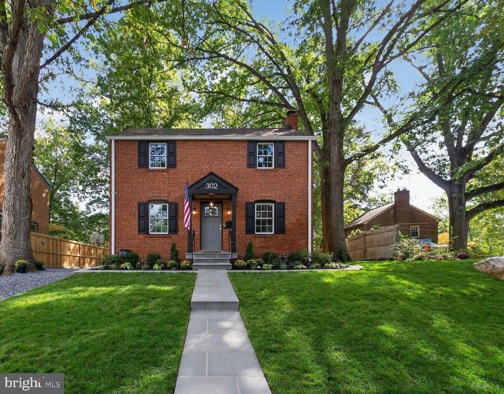 302 PENWOOD RD, Silver Spring, MD 20901