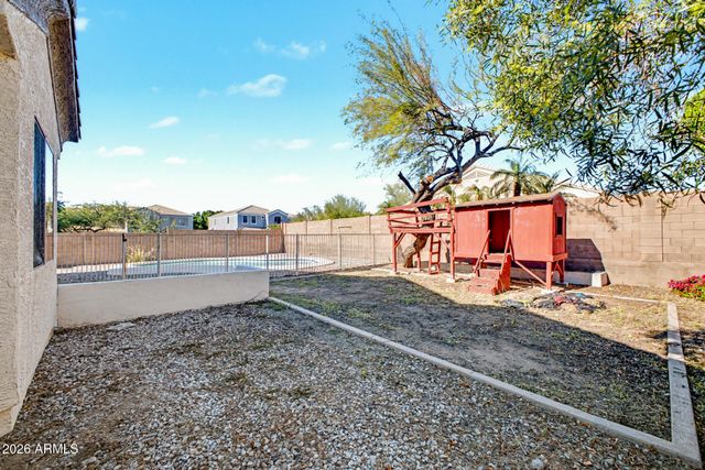 8634 E HILLVIEW Street, Mesa, AZ 85207