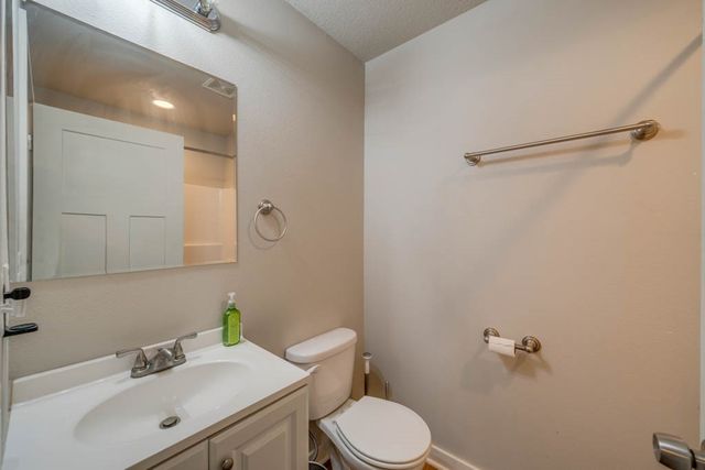 3420 Thompson Avenue, Des Moines, IA 50317