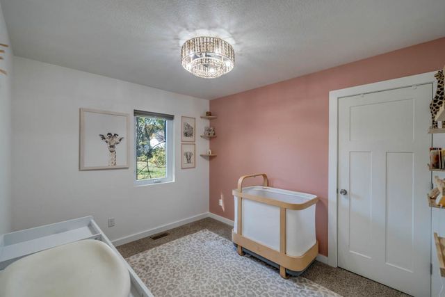 3420 Thompson Avenue, Des Moines, IA 50317