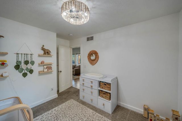 3420 Thompson Avenue, Des Moines, IA 50317